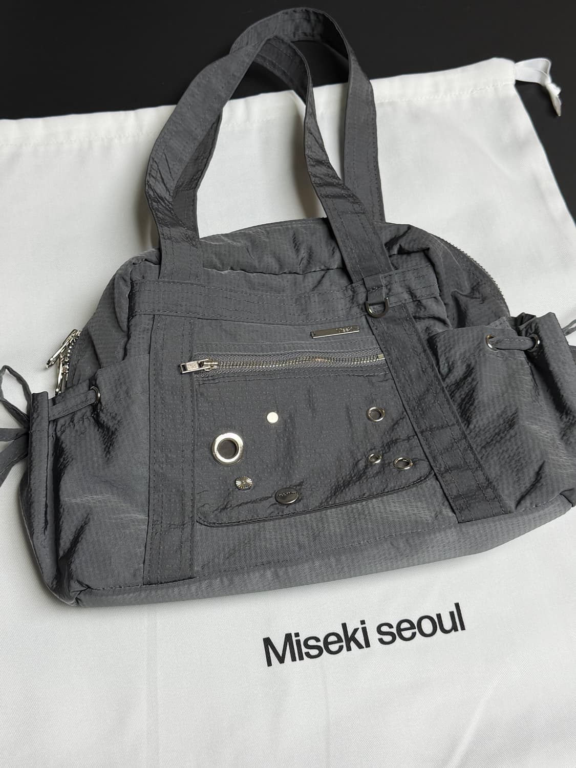 미세키서울 여밈 힙한 백 가벼움 차콜 여름 가방 상품이미지5