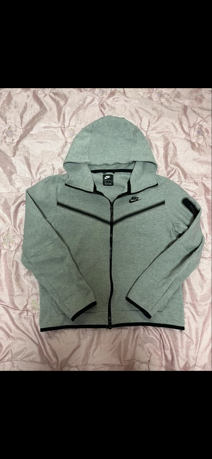 나이키 테크팩 L 정품 상품이미지1