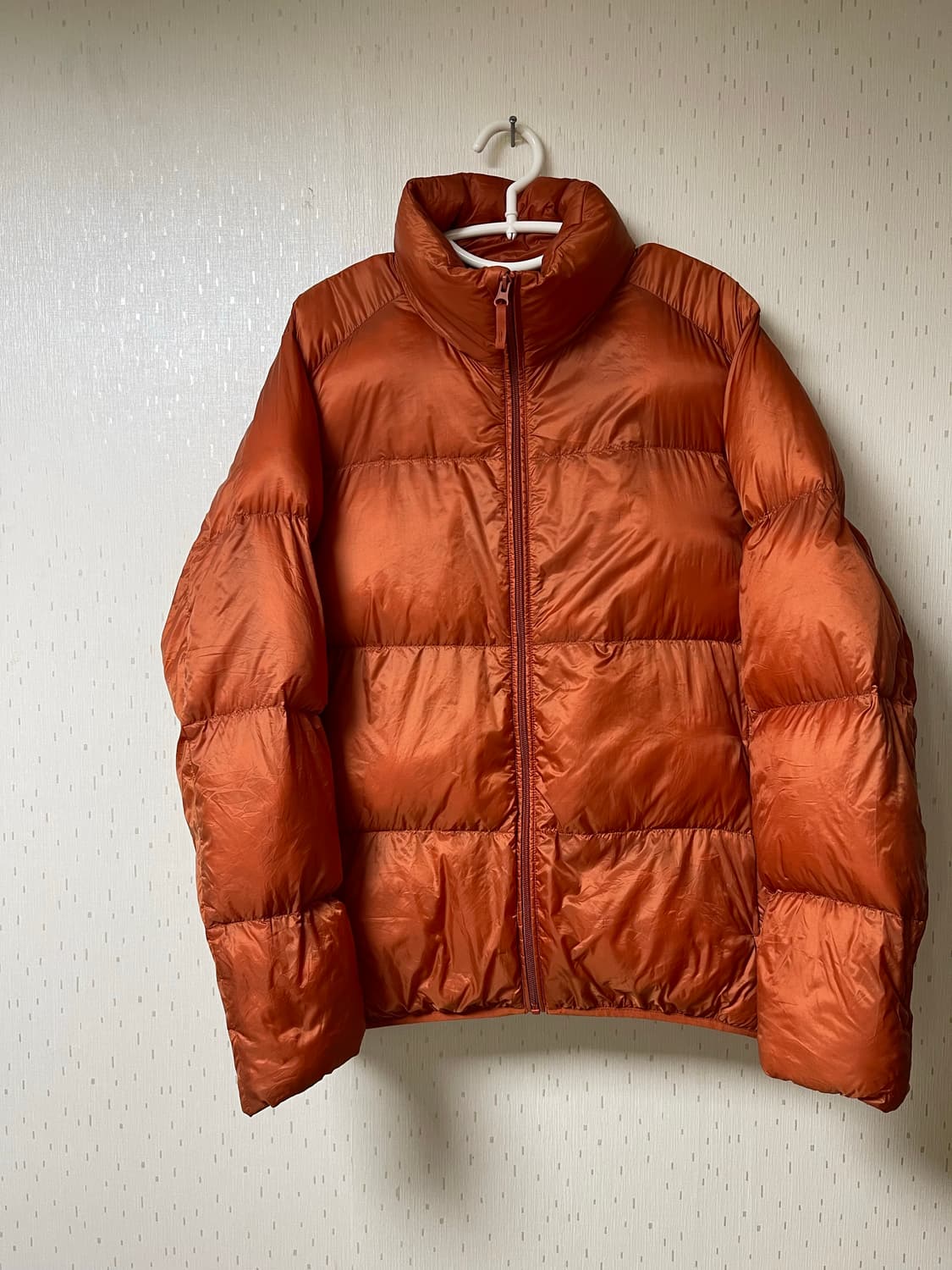 유니클로 정품 울트라 라이트 다운 패딩자켓 오렌지 L 상품이미지1