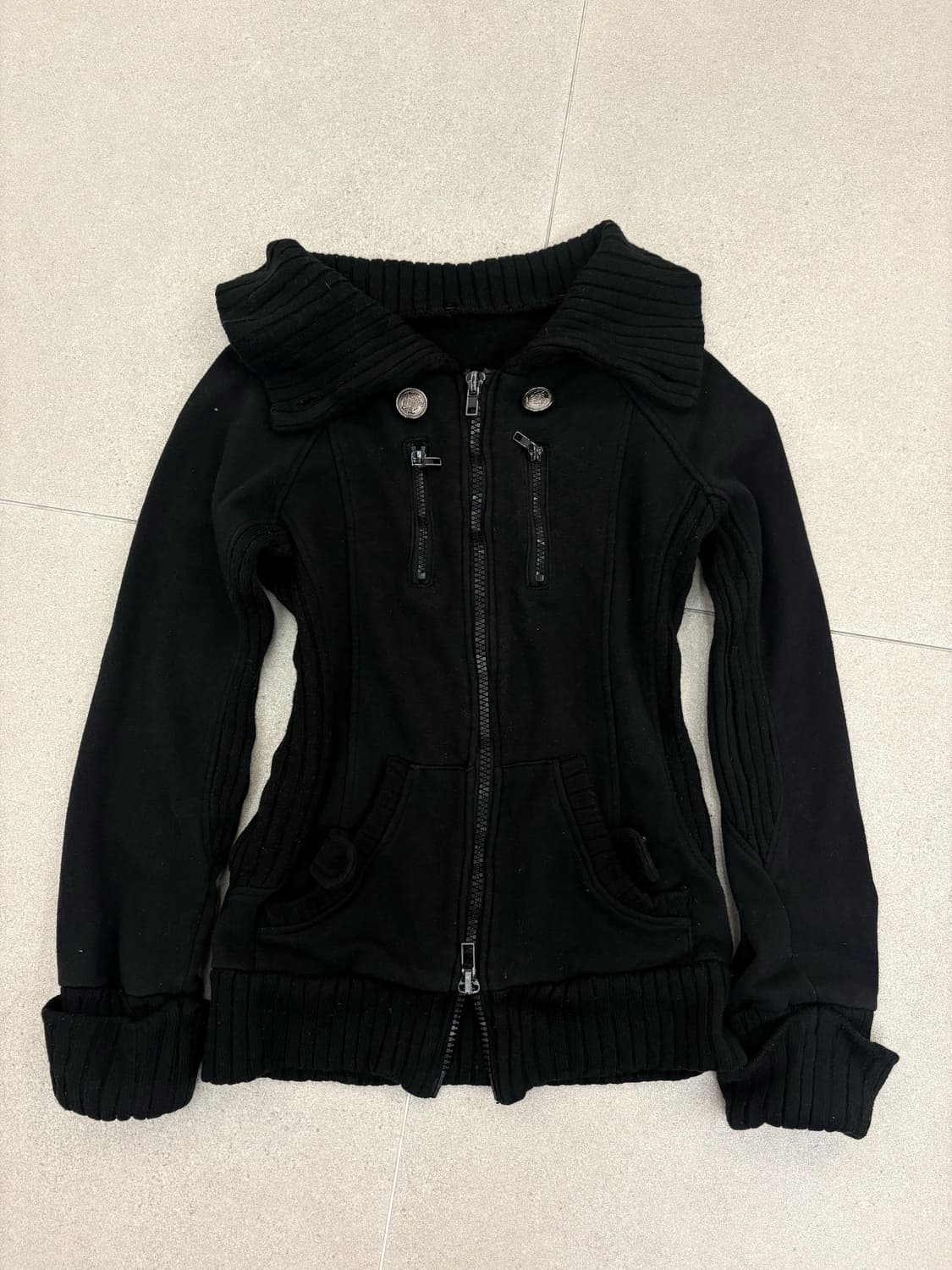 블랙 y2k 포켓 집업 상품이미지1