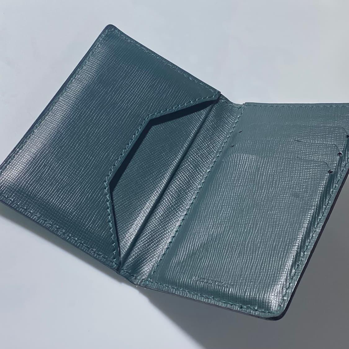 [정품] 페라가모 사피아노 컴팩트 카드명함지갑 상품이미지3