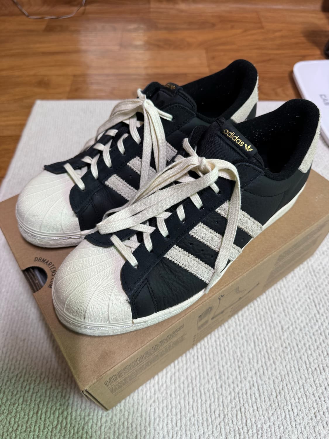 (280) 아디다스 슈퍼스타 82 블랙 화이트 상품이미지1