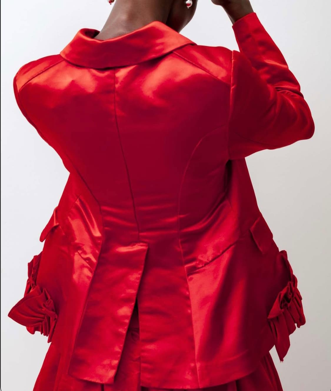 새상품) 꼼데가르송 러플 새틴 자켓 상품이미지4