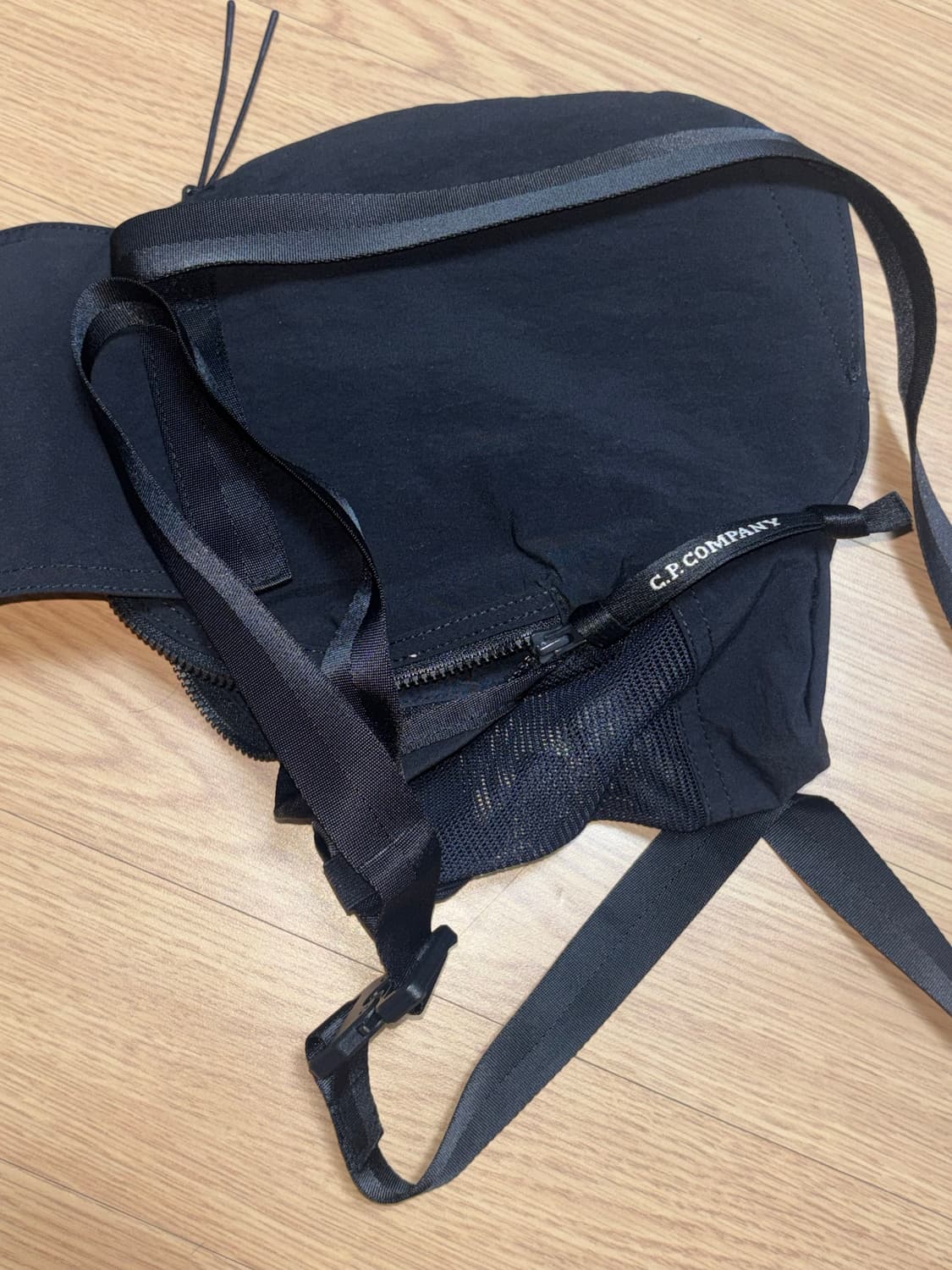 CP컴퍼니 플레인 페이퍼 미니백 크로스백 씨피컴퍼니 가방 상품이미지4