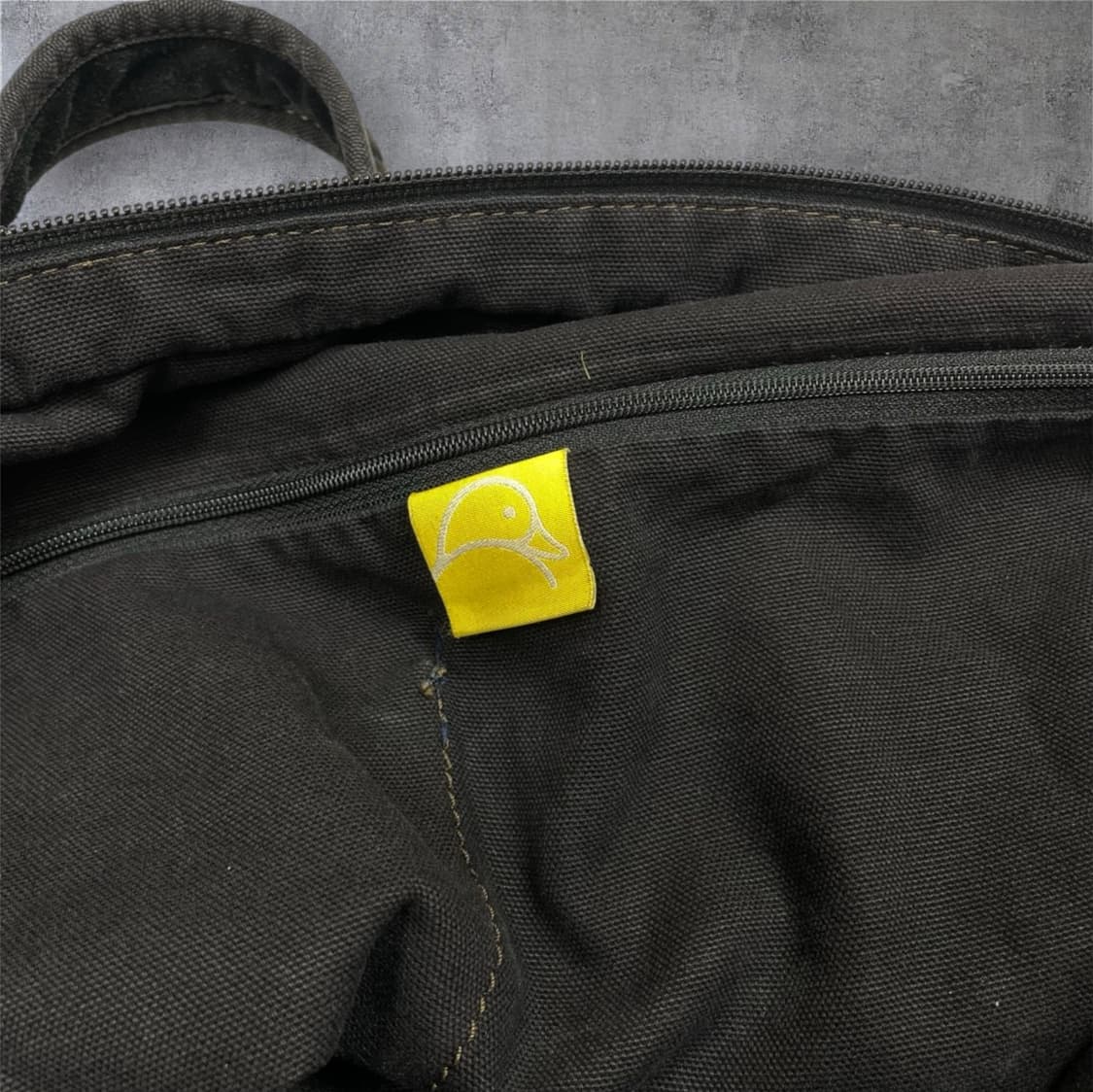 만다리나덕 Mandarina duck 블랙 차콜 토트 겸 크로스백 상품이미지9