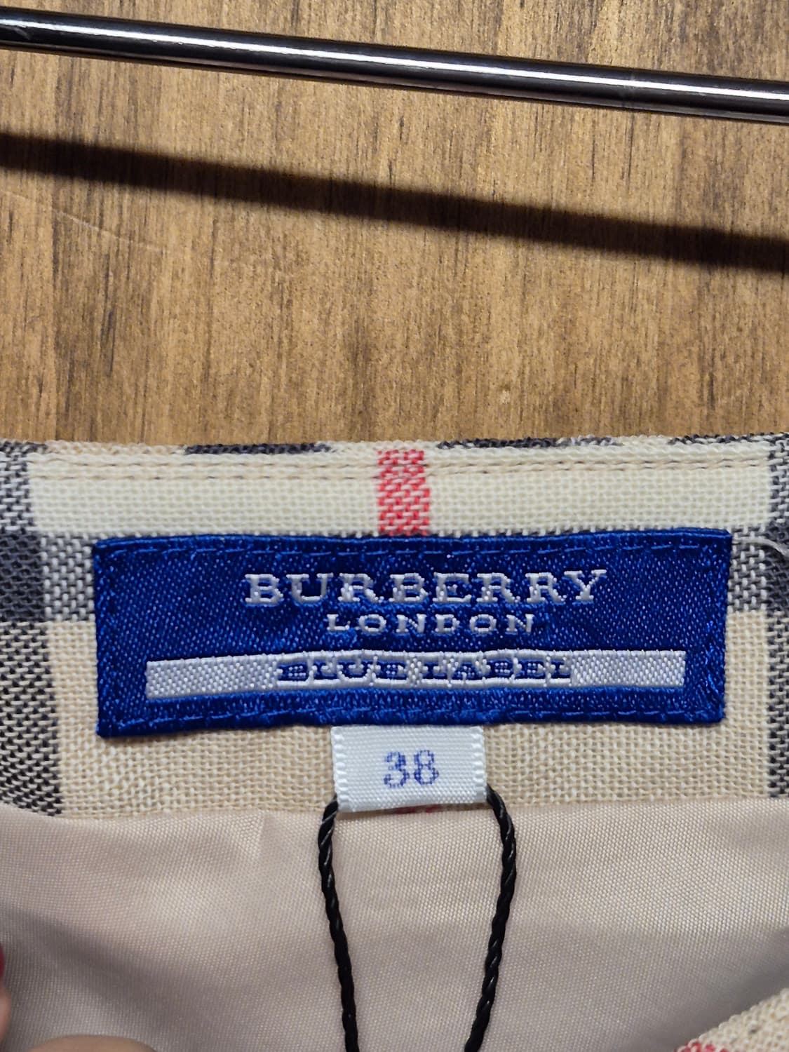 BERBURRY BUTTON RIBOON SKIRT  상품이미지7