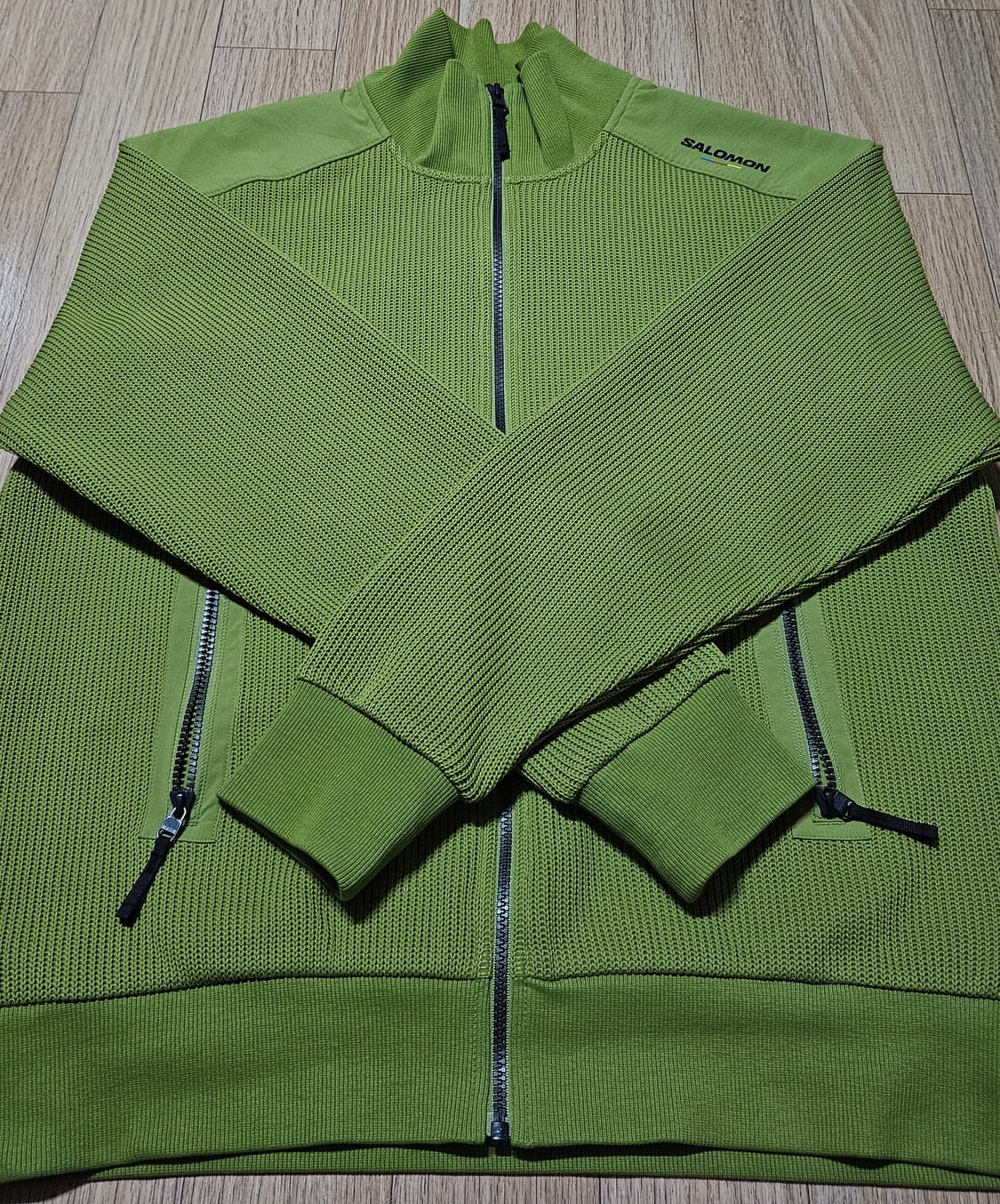 살로몬 레이스플래그 니트 풀집업 판매합니다 상품이미지3