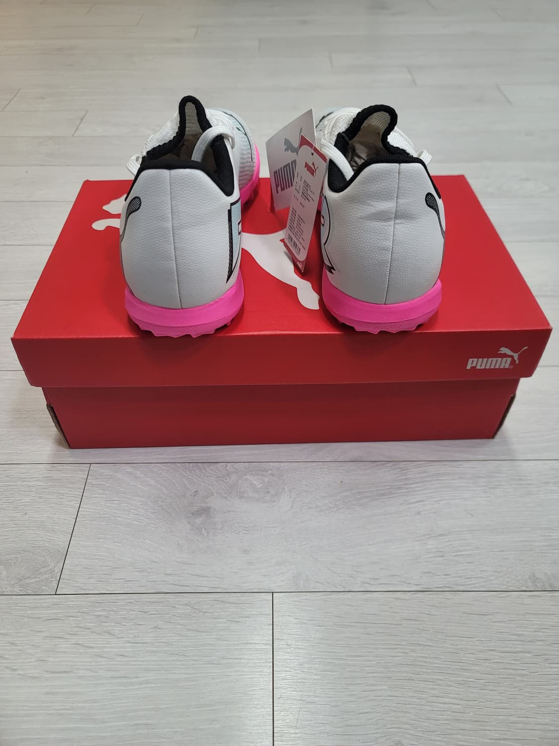 (250)푸마 풋살화 퓨처 7 플레이 TT[대전 직거래도 가능] 상품이미지6