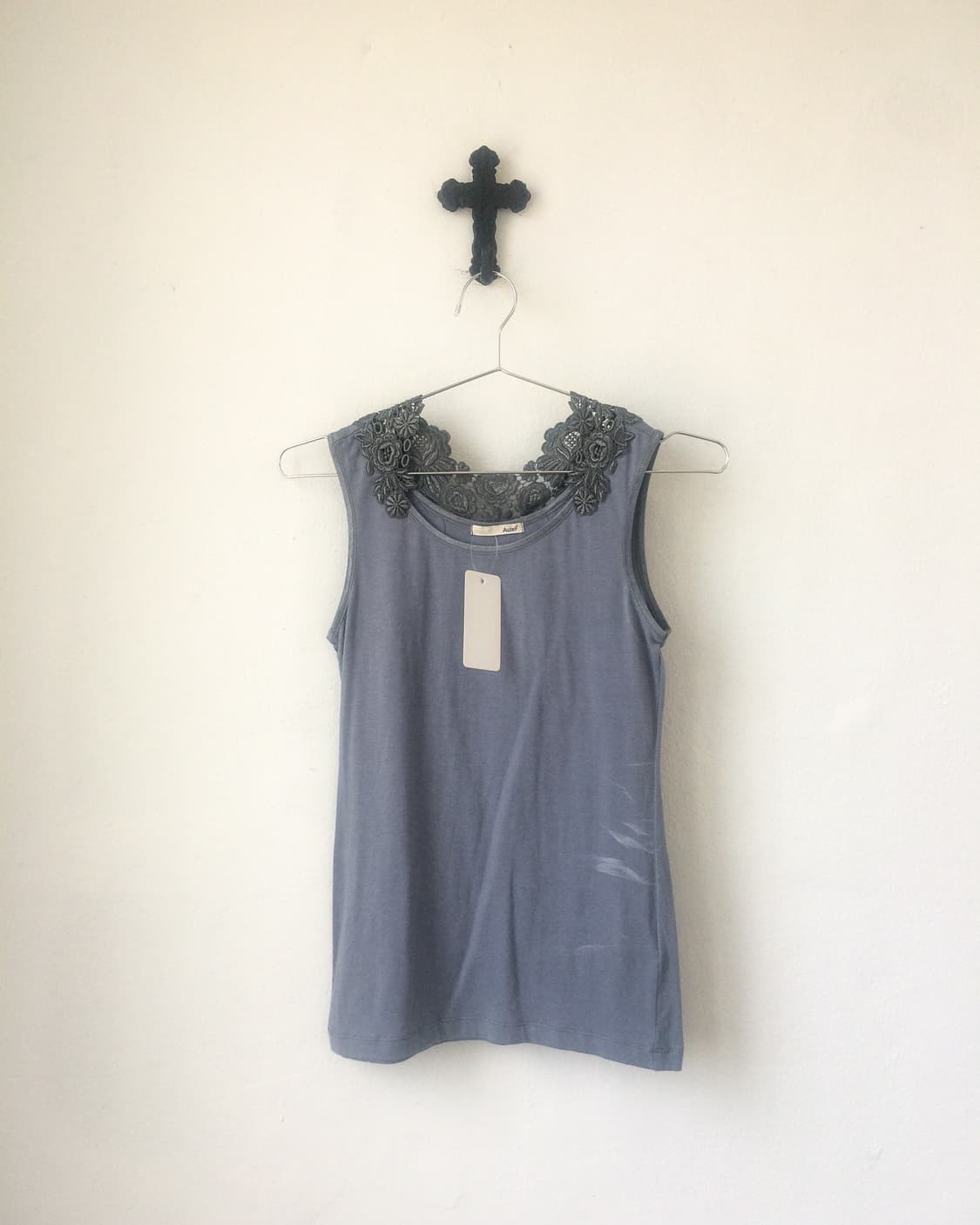 Back lace point sleeveless 상품이미지3