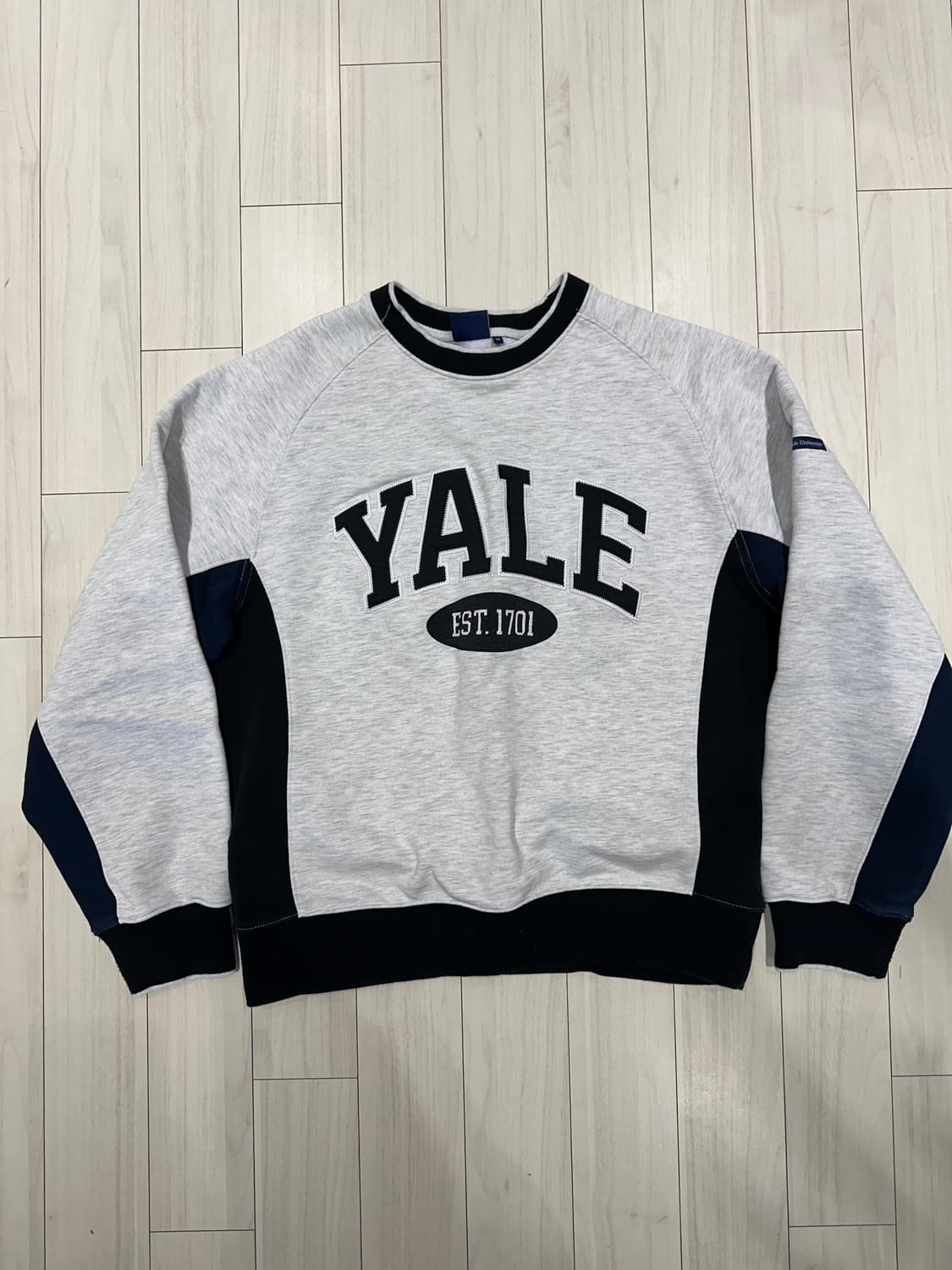 예일 맨투맨 YALE 상품이미지1