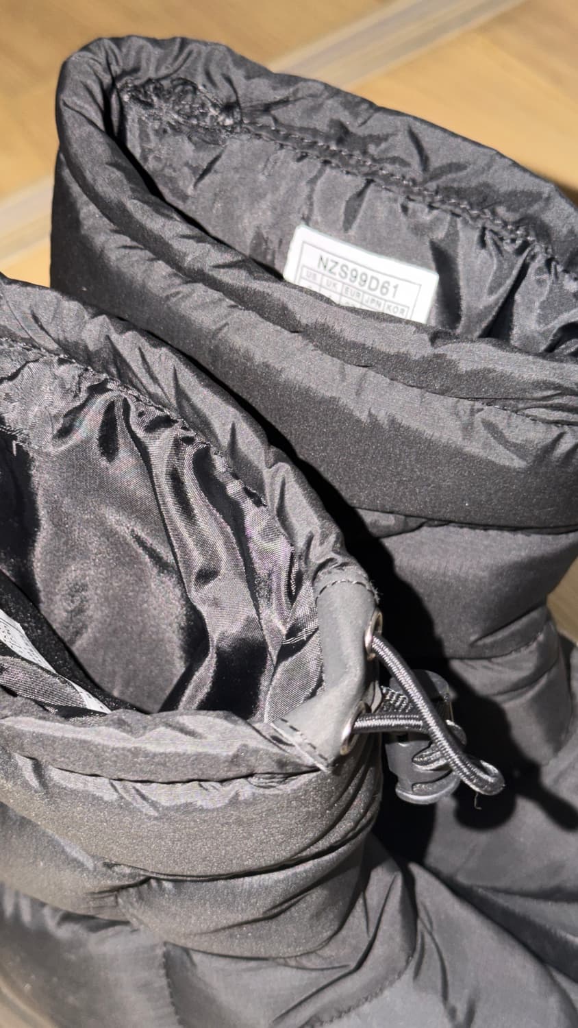 노스페이스 패딩부츠 블랙 스트링슈즈 방한화눕시숏여성화 보온신발230235 상품이미지5