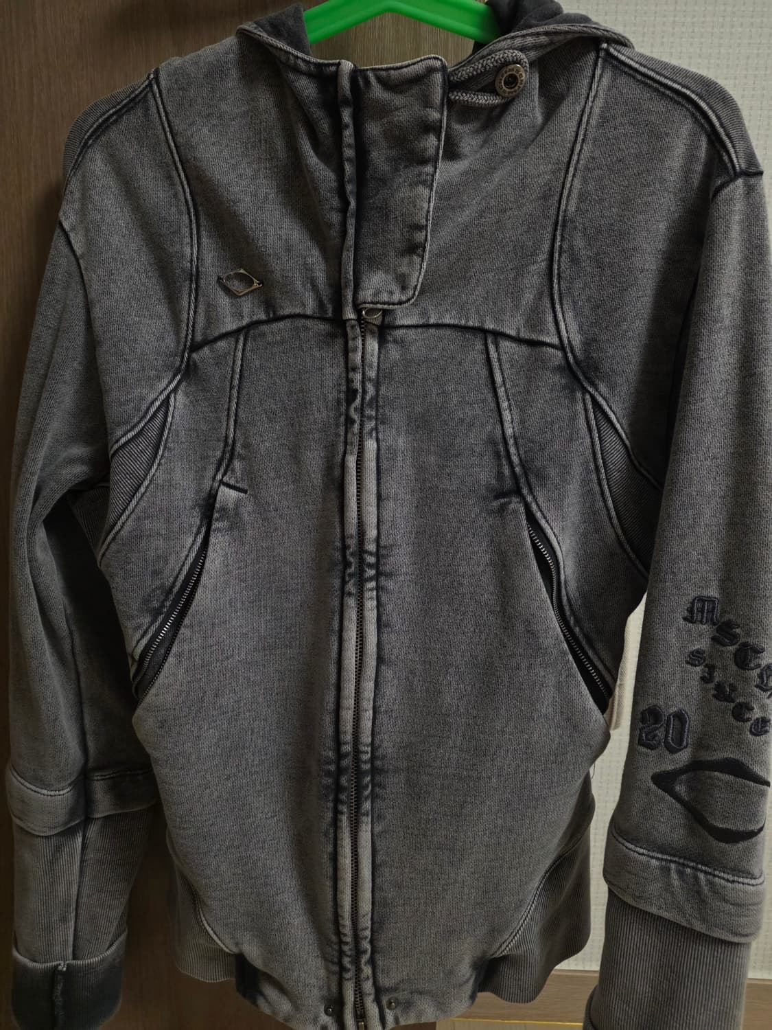 (W) 미스치프 컷 오프 후드 워시드 차콜 - M size 상품이미지2