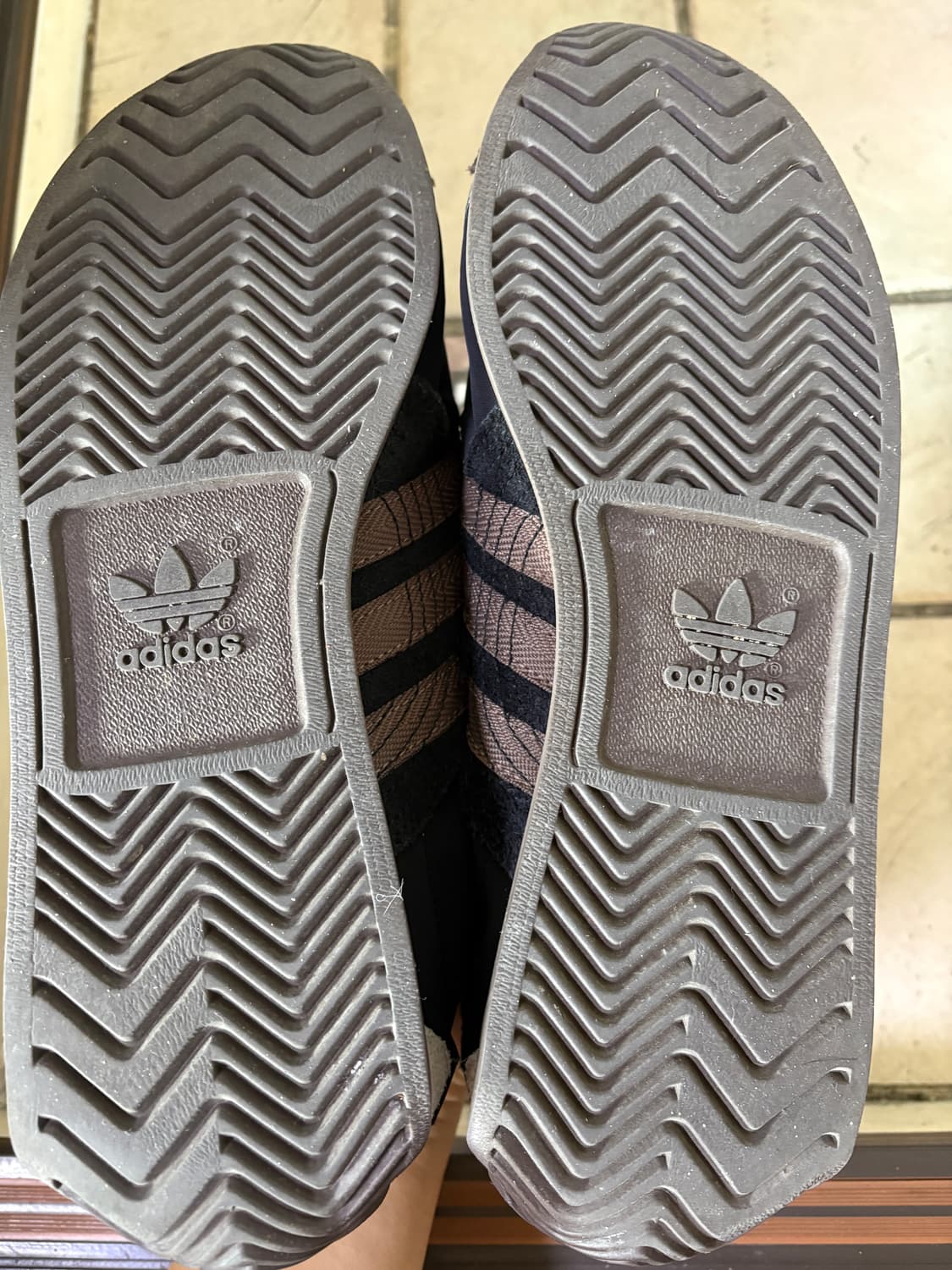 아디다스 송포더뮤트 컨트리 OG 코어 블랙 코어 화이트 상품이미지4