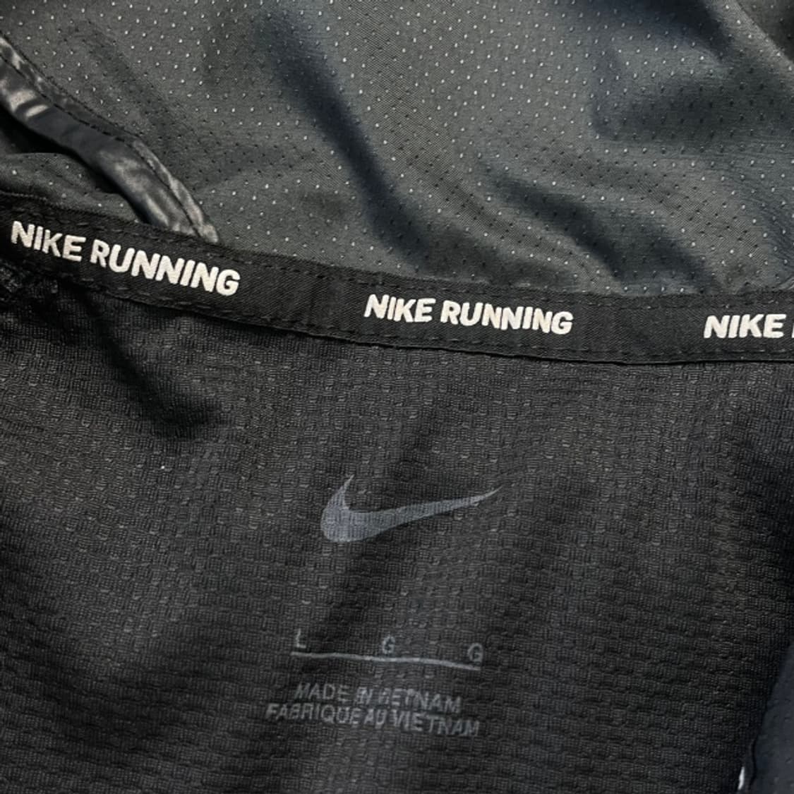 100 나이키 런닝 바람막이  상품이미지3
