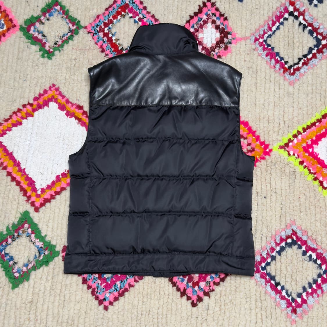 프라다 레더 트림 패딩 베스트 상품이미지2