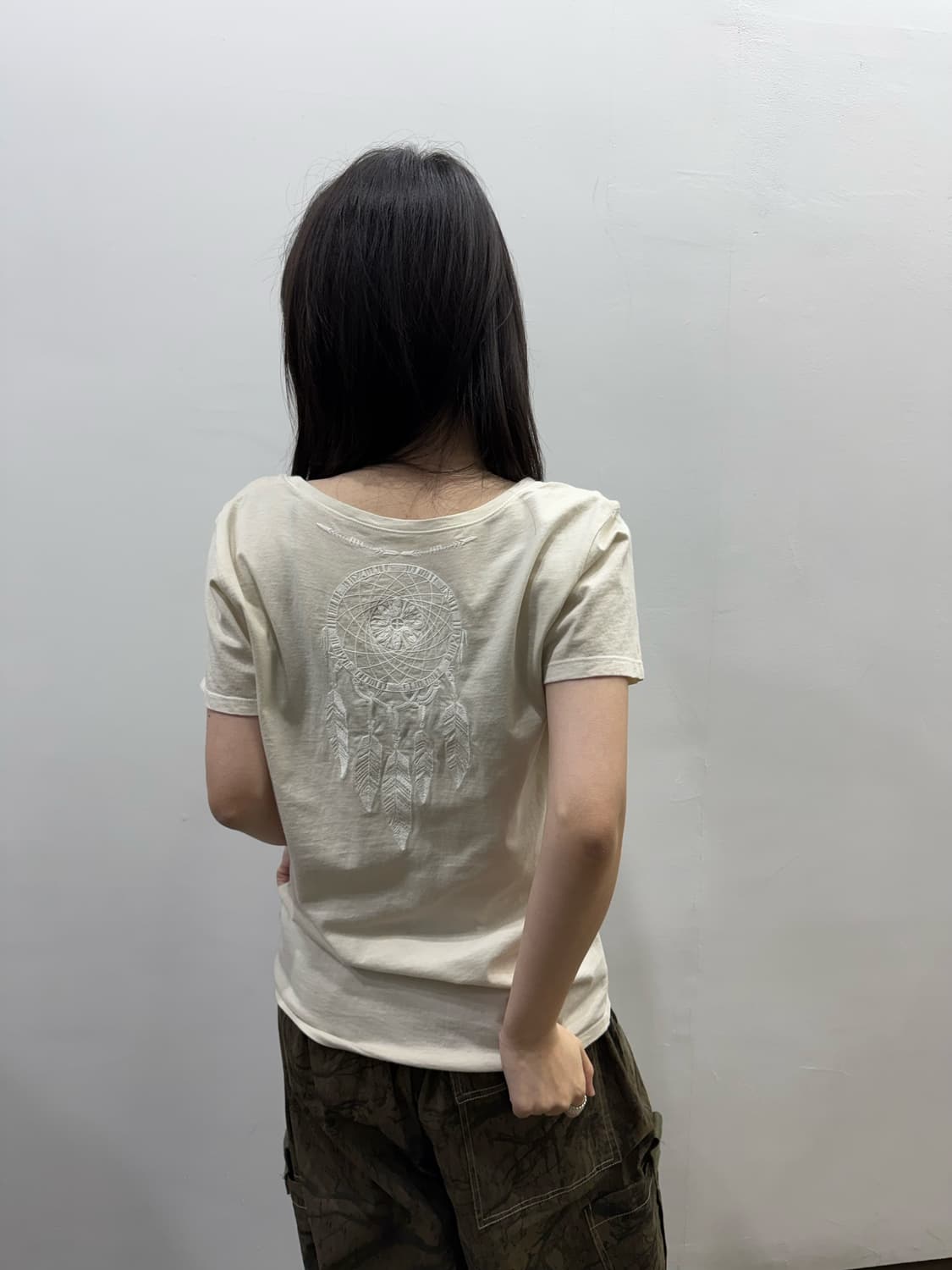 GOA 드림캐쳐 아트워크 베이지 탑 상품이미지5