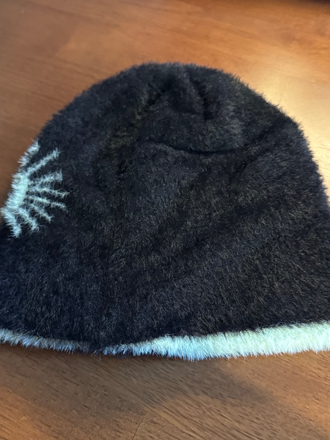 썬러브 비니 블랙 Cali Shaggy Beanie Black 상품이미지4