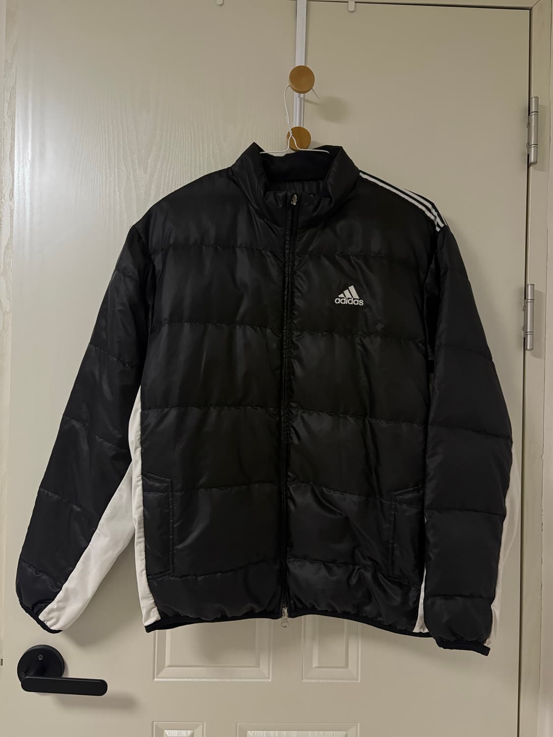 아디다스 경량패딩 상품이미지1