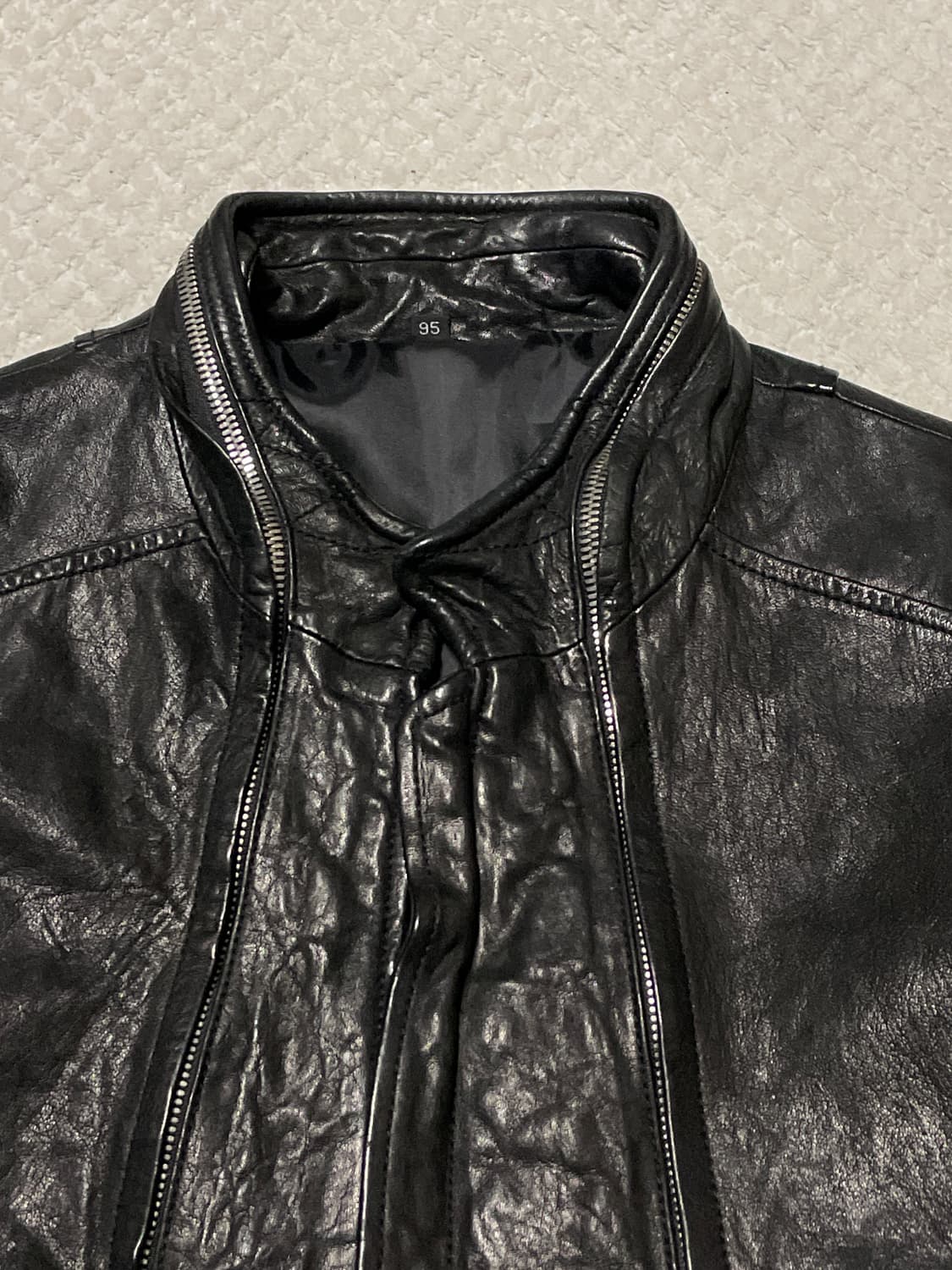 광희시장 웨스턴 무드 램스킨 양가죽 절개 레더 자켓 상품이미지5