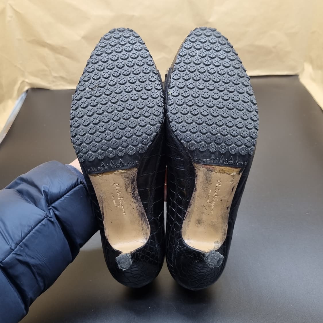 페라가모 여성구두7.5 250굽7 상품이미지3