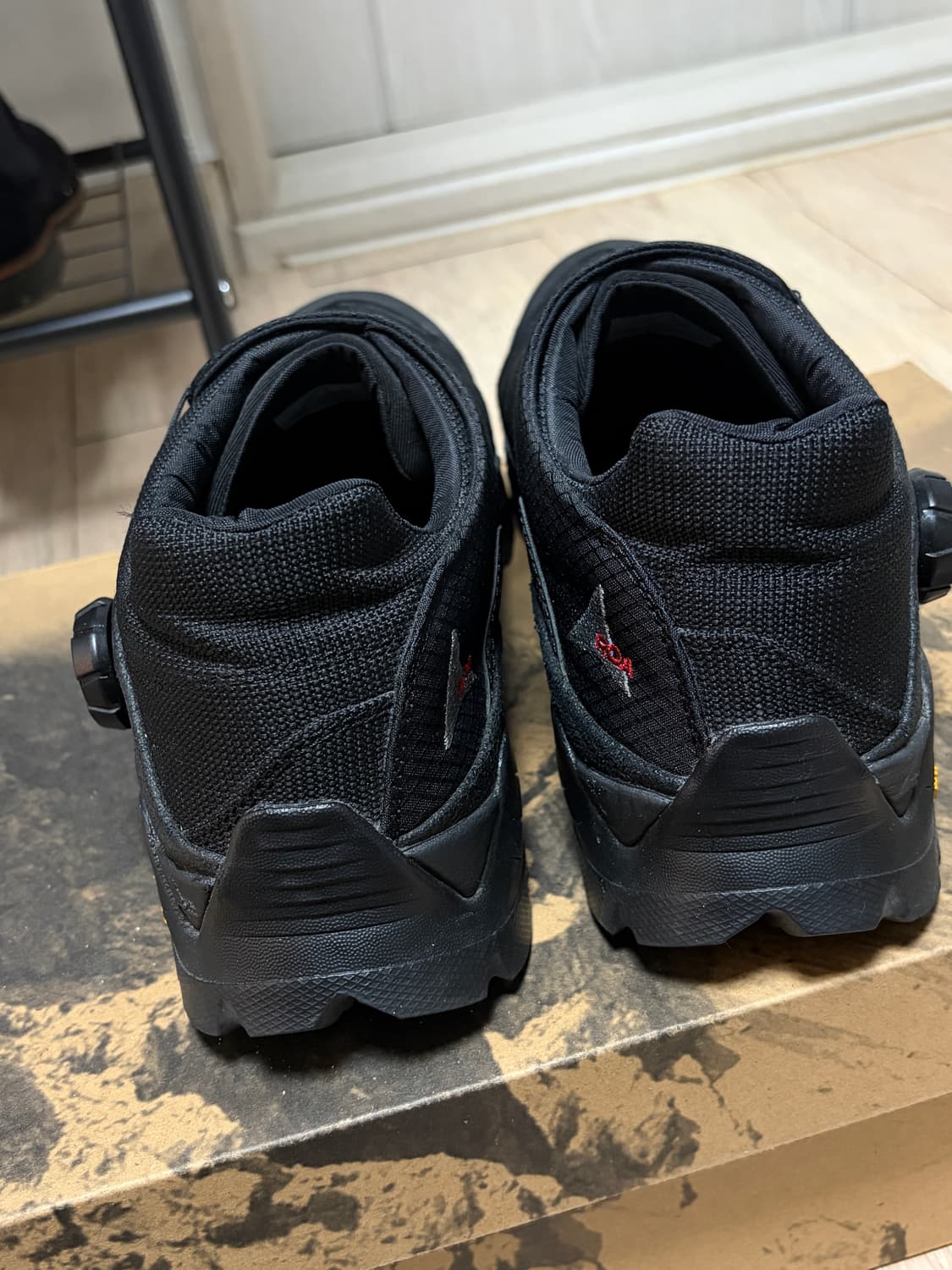 로아 미나르 42 블랙 판매 상품이미지3