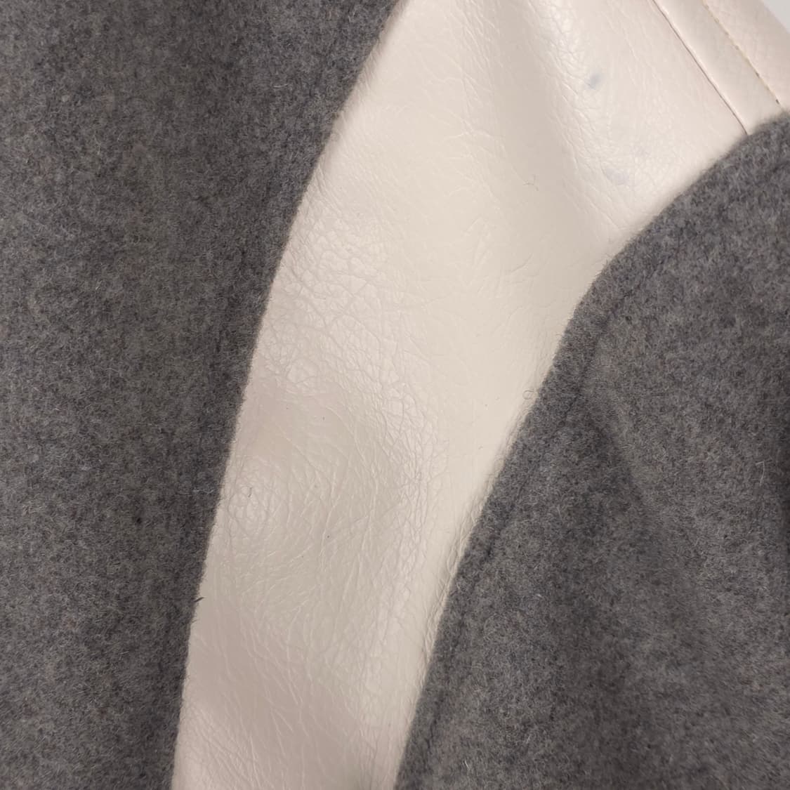 뉴발란스 바시티 자켓 그레이 화이트 (L) 상품이미지4