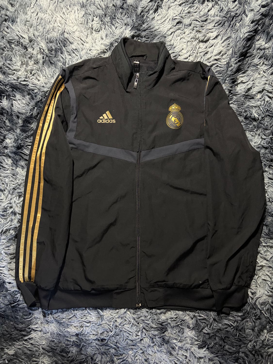 아디다스 레알마드리드 19-20 금장 바람막이 상품이미지2