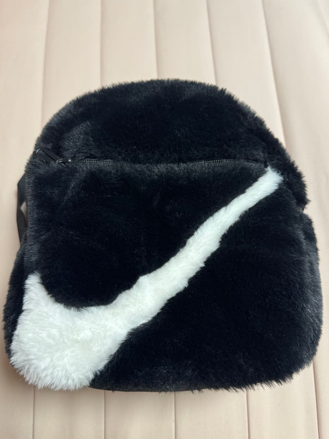 나이키 퍼 미니 백팩 블랙 상품이미지3