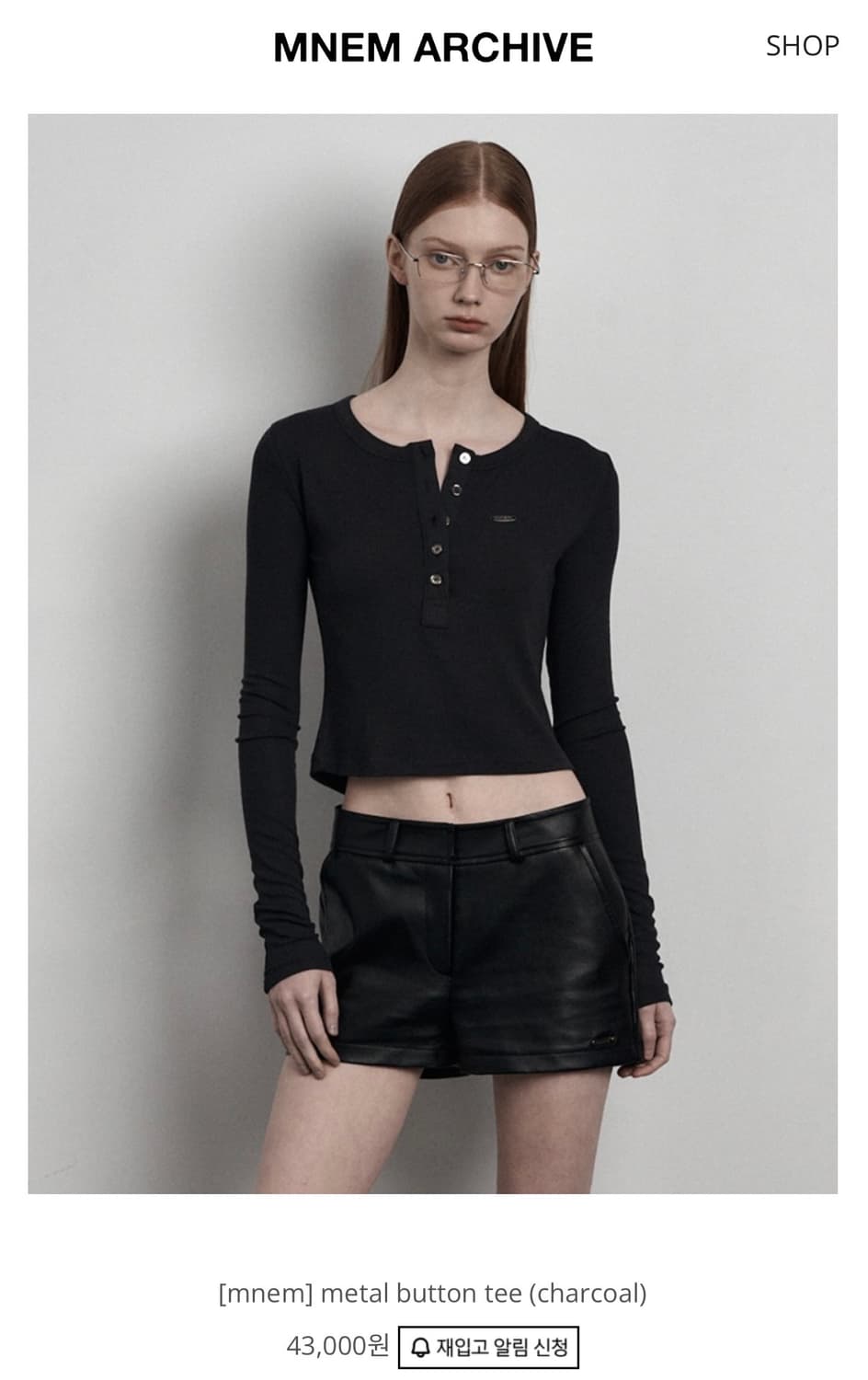 므넴 metal button tee (charcoal) 상품이미지1