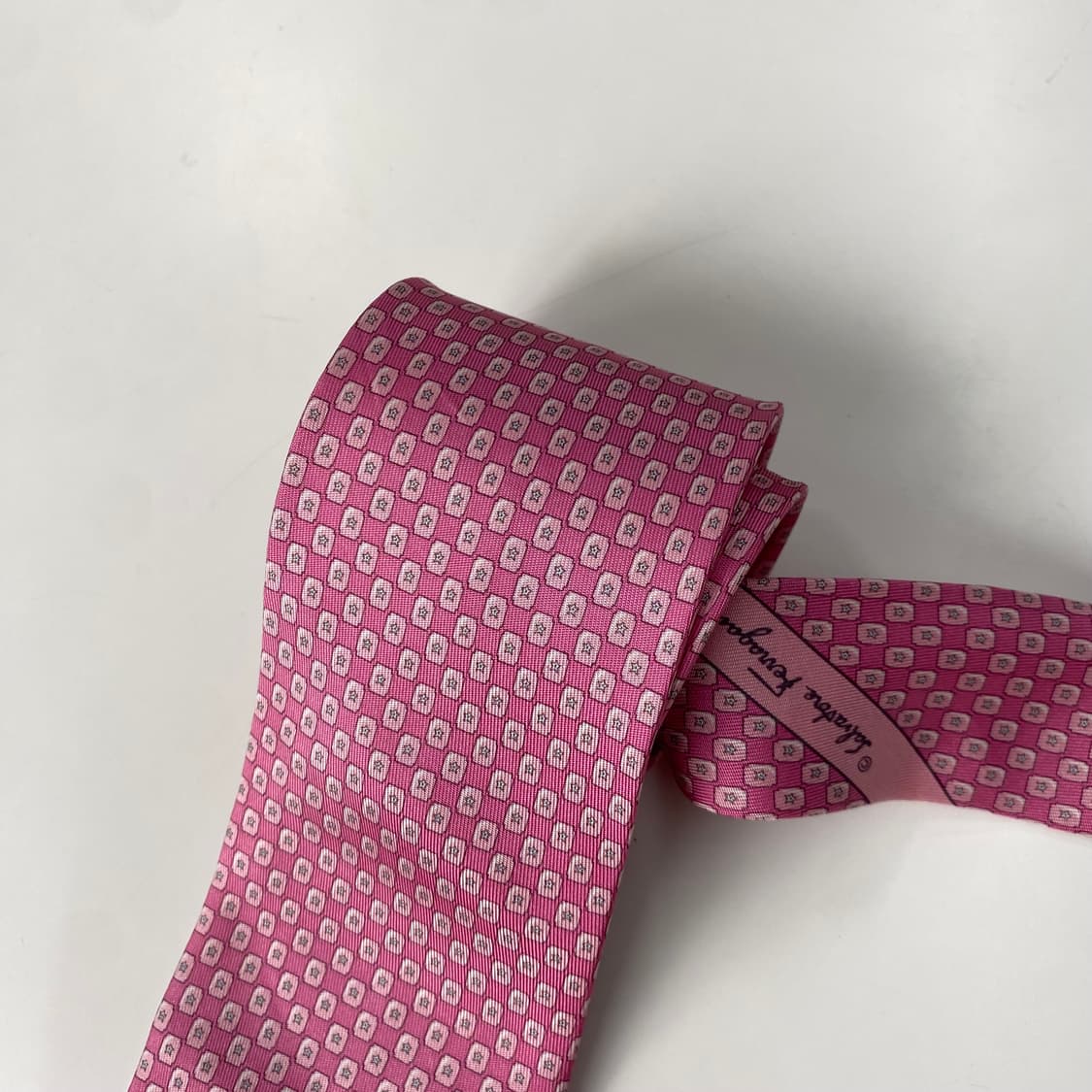 페레가모(Ferragamo) 넥타이 정품명품 7.8cm 상품이미지7