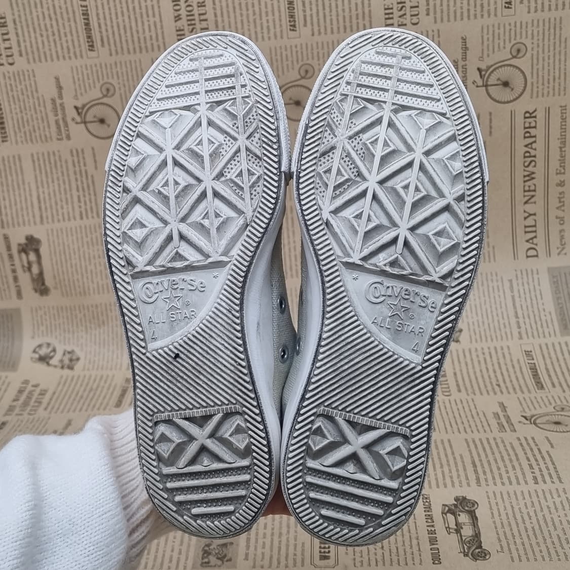 컨버스 꼼데 하트 로우 스니커즈 화이트220 상품이미지3