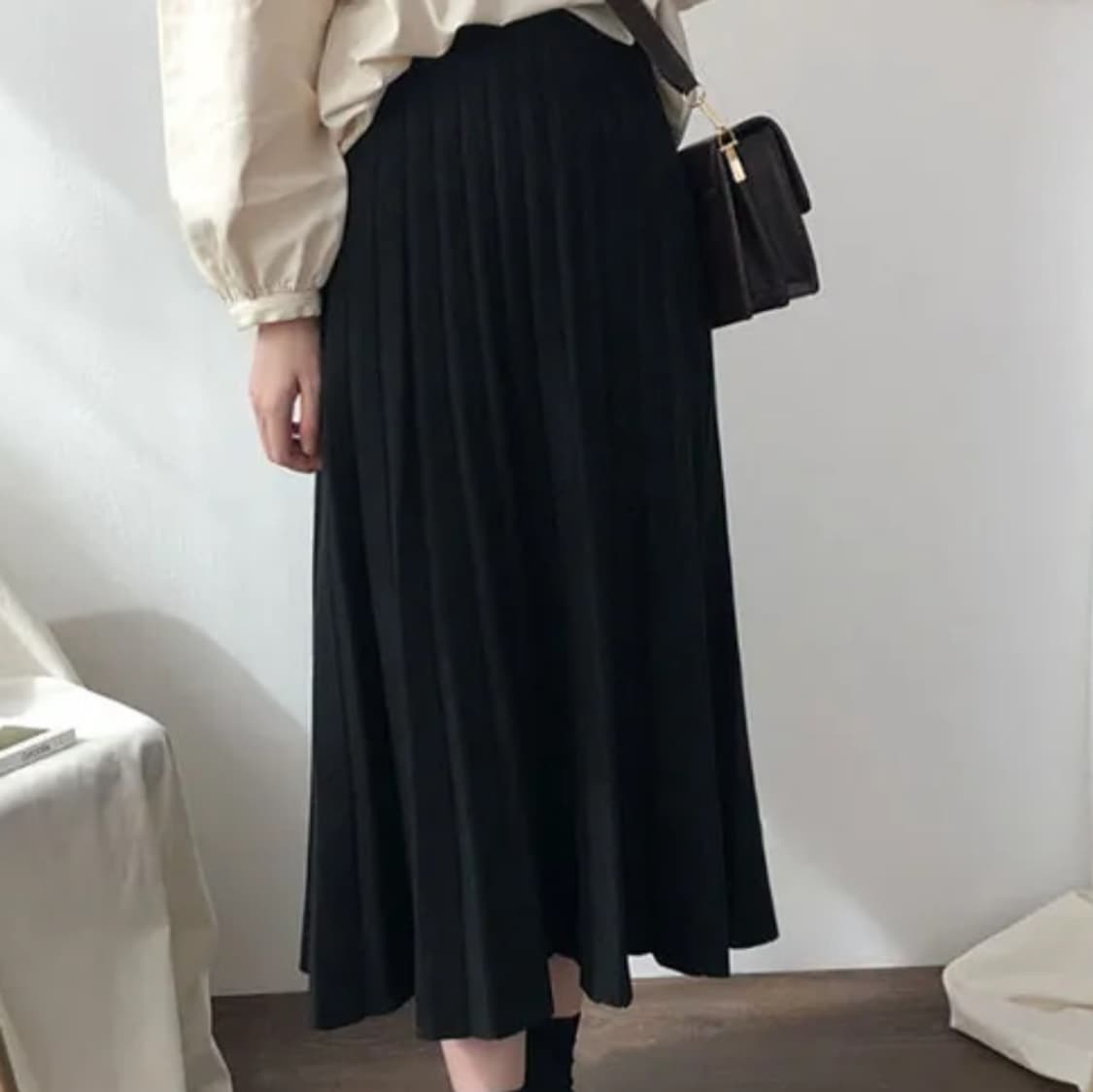 니트 플리츠 플레어 롱스커트 블랙 상품이미지1