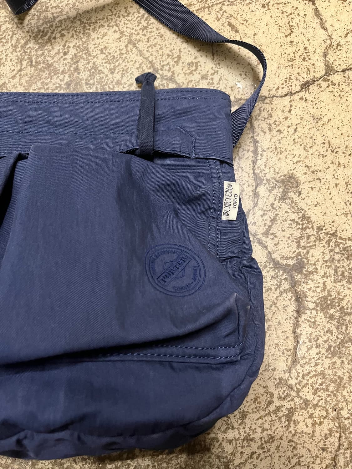 요시다 포터 네이비 크로스백 상품이미지2