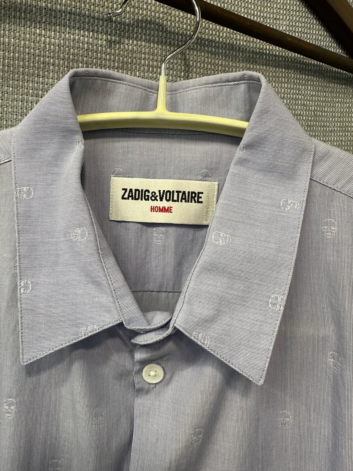 쟈딕앤볼테르 Zadig & Voltaire 라이트 블루  스컬 패턴 셔츠 상품이미지3