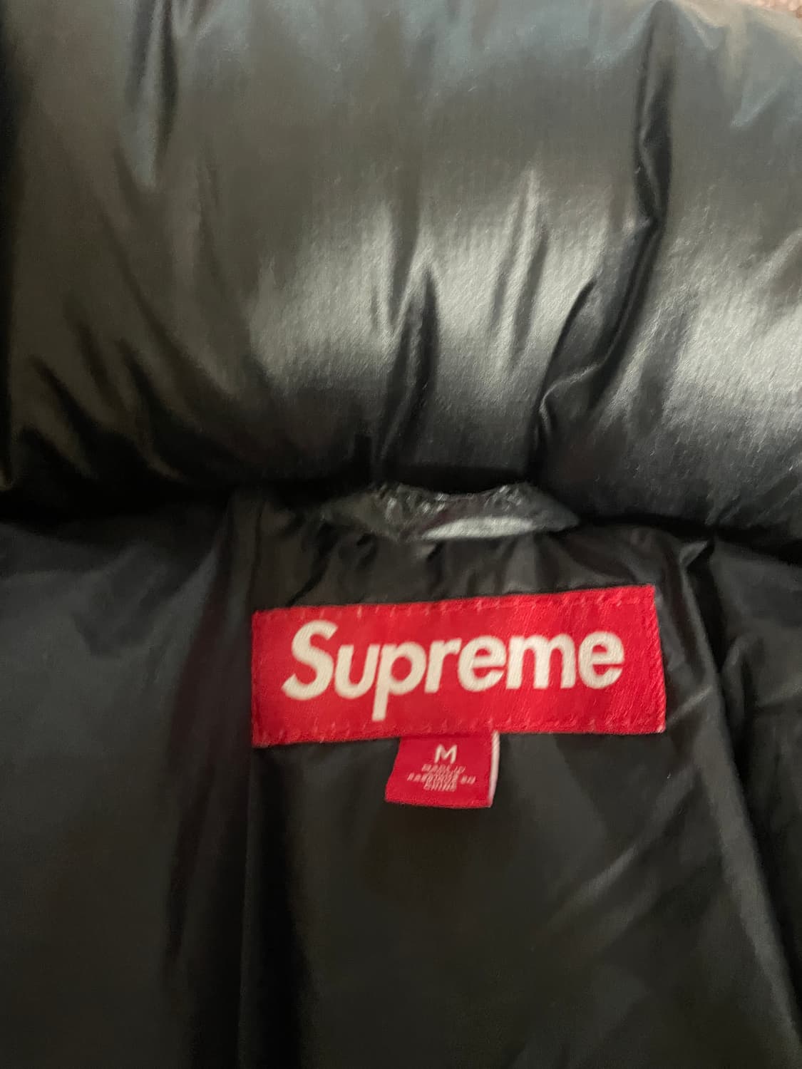 23fw 슈프림 페더웨이트 다운 퍼퍼 블랙 패딩M 상품이미지3