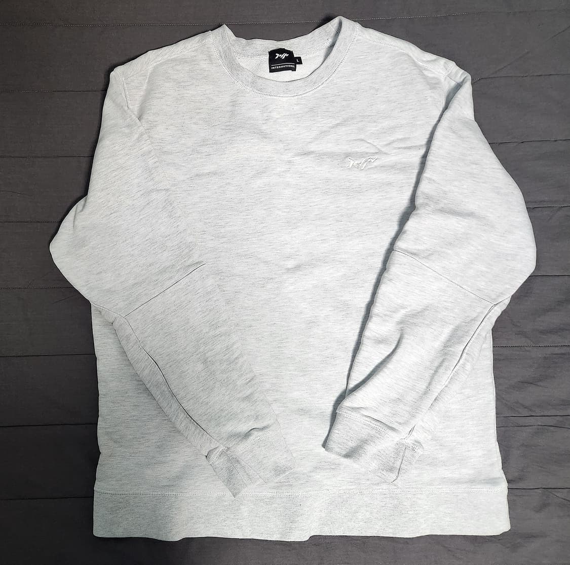 i4p 맨투맨 화이트멜란지 상품이미지3