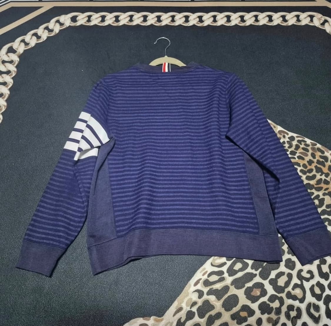 톰브라운 울 사선 니트 네이비 M 정품 상품이미지4