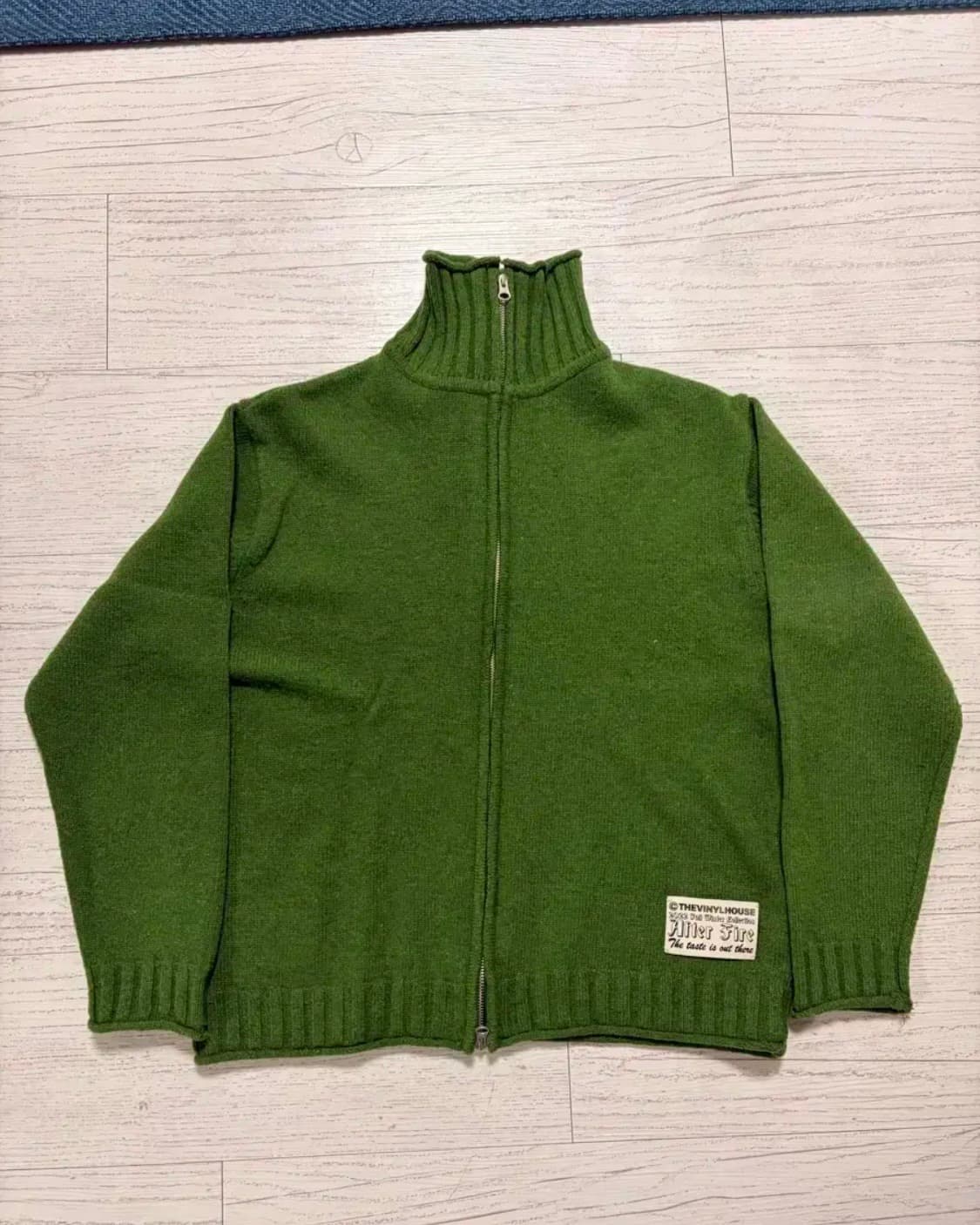 더바이닐하우스 그린 니트 집업 자켓 겸 가디건 95 상품이미지1