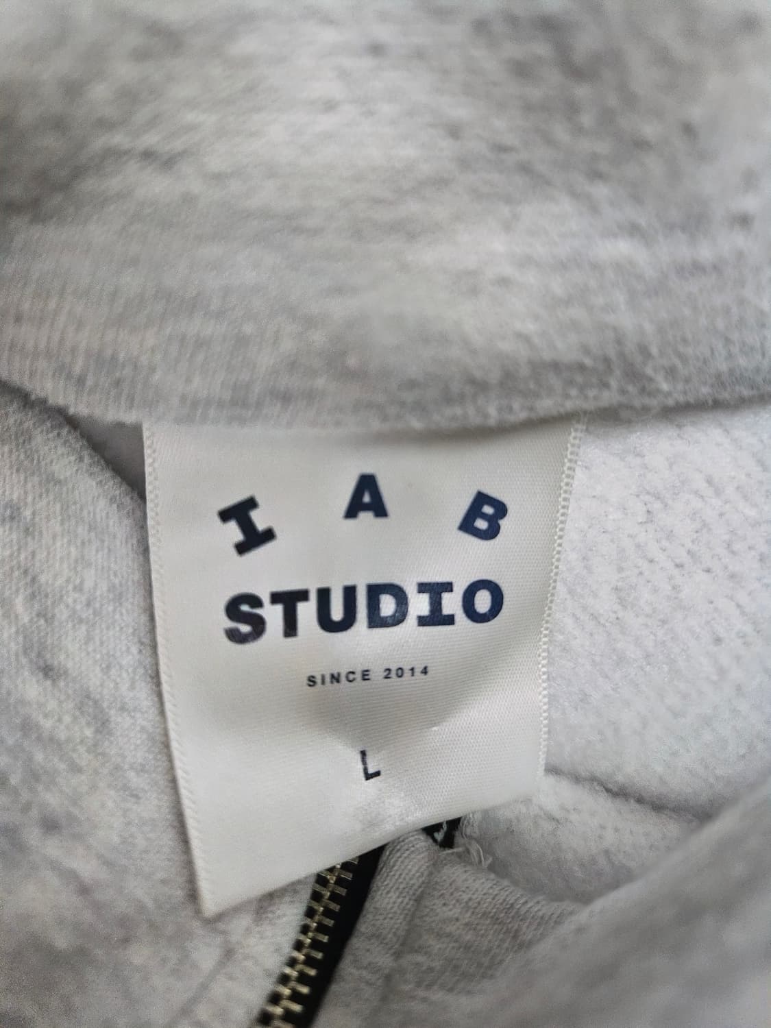 IAB STUDIO 하프집업 맨투맨티 L 상품이미지4