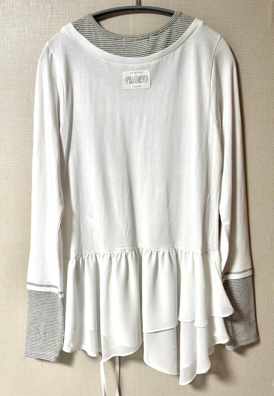 뚜오미오 LAYERED TAIL RIBBON TOP [WHITE] 2 상품이미지3