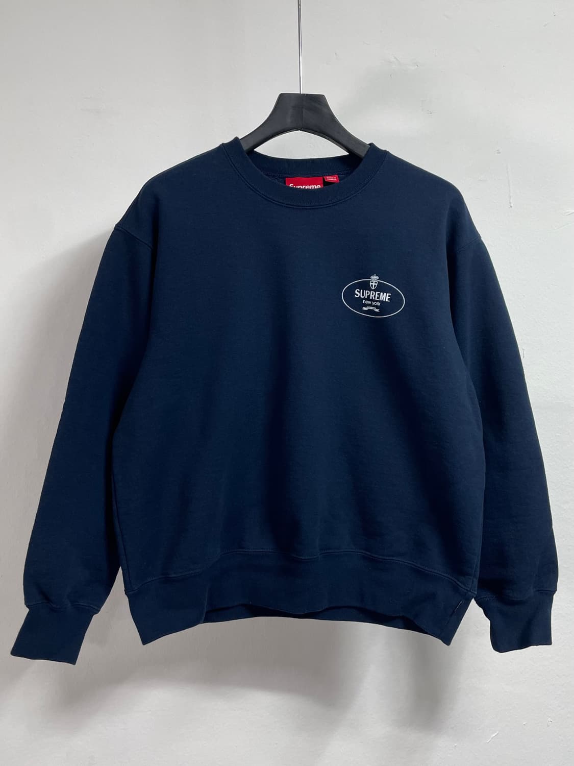  24FW 슈프림 크레스트 크루넥 네이비 맨투맨(on.396)   상품이미지3