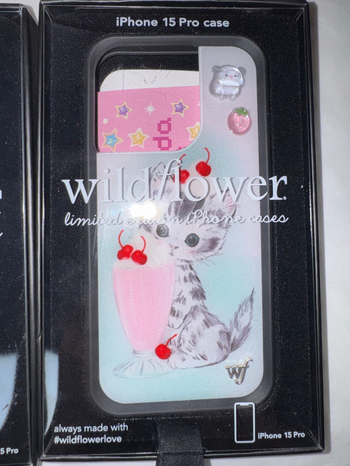 아이폰15프로 와일드플라워 케이스 키티쉐이크 상품이미지1