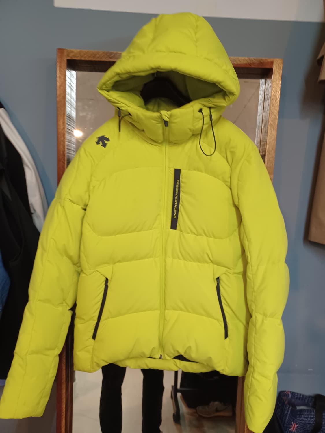 데상트 형광 패딩 L 상품이미지1