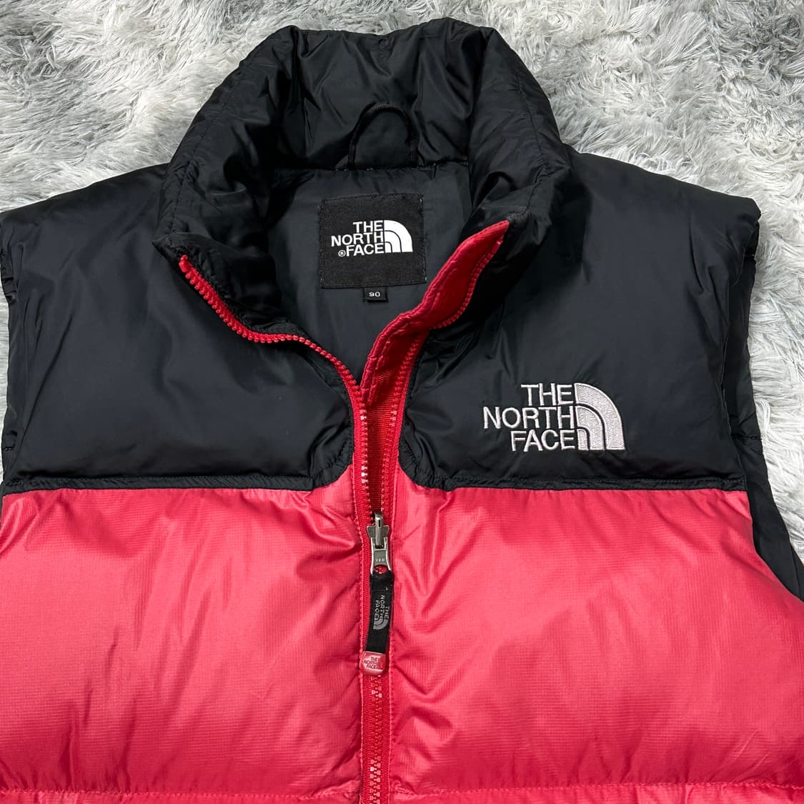 노스페이스 700 눕시 패딩조끼 레드  상품이미지2