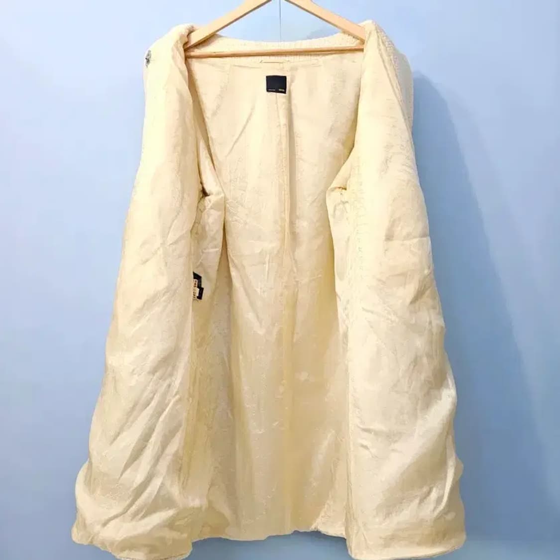 펜디 아이보리 코트 정품 42사이즈 상품이미지8