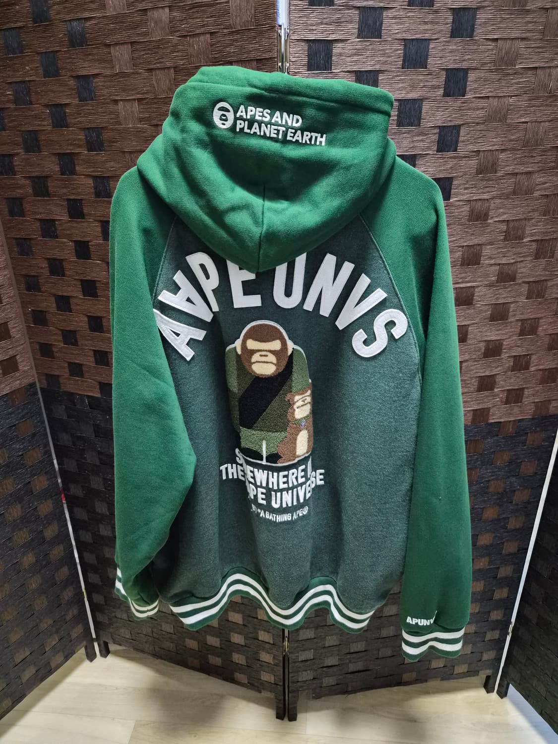 베이프 에이프 버튼 후드 패치 자켓 XL size 상품이미지2