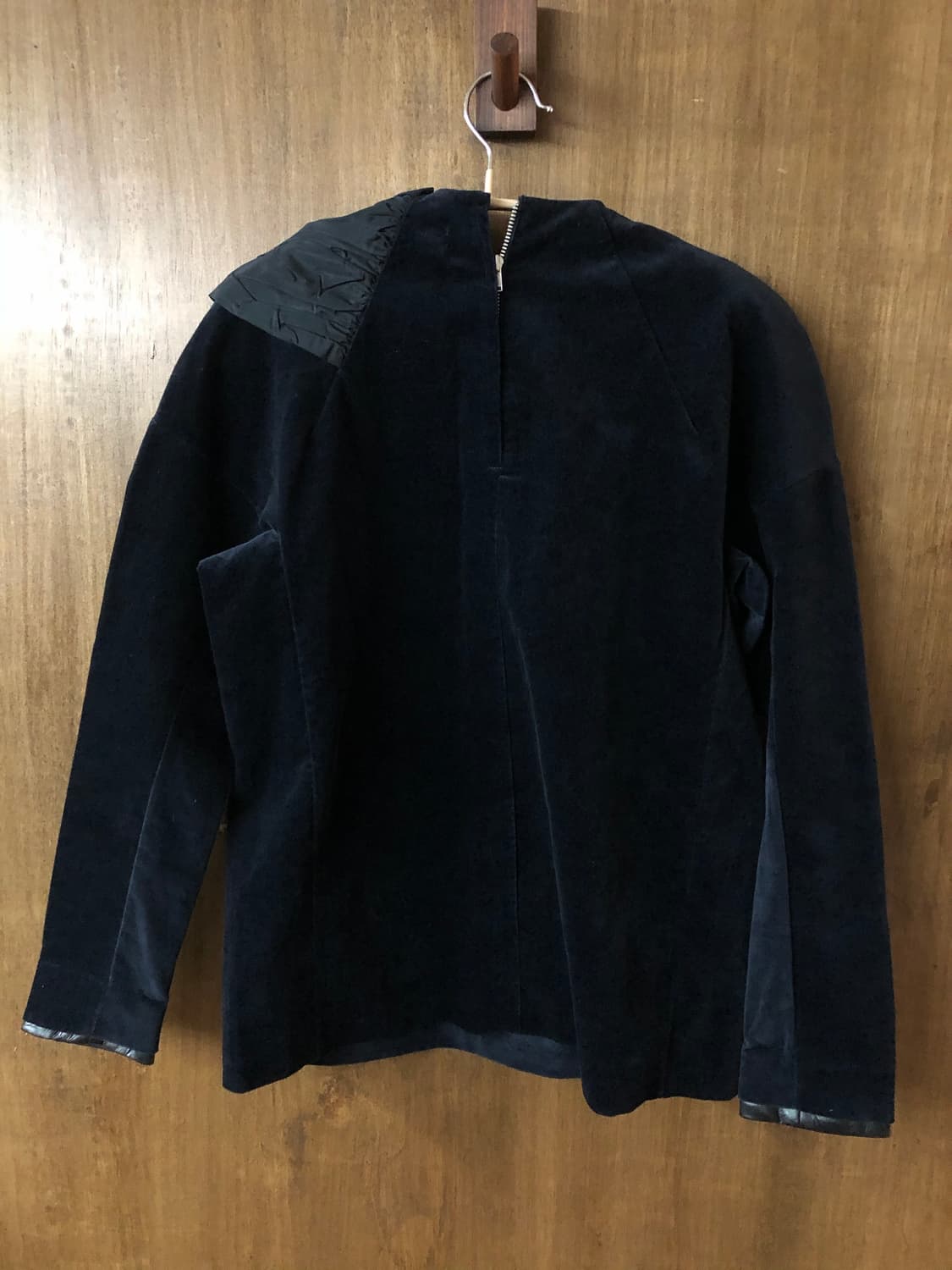 Toga archives 리본 벨벳 탑 1 상품이미지6