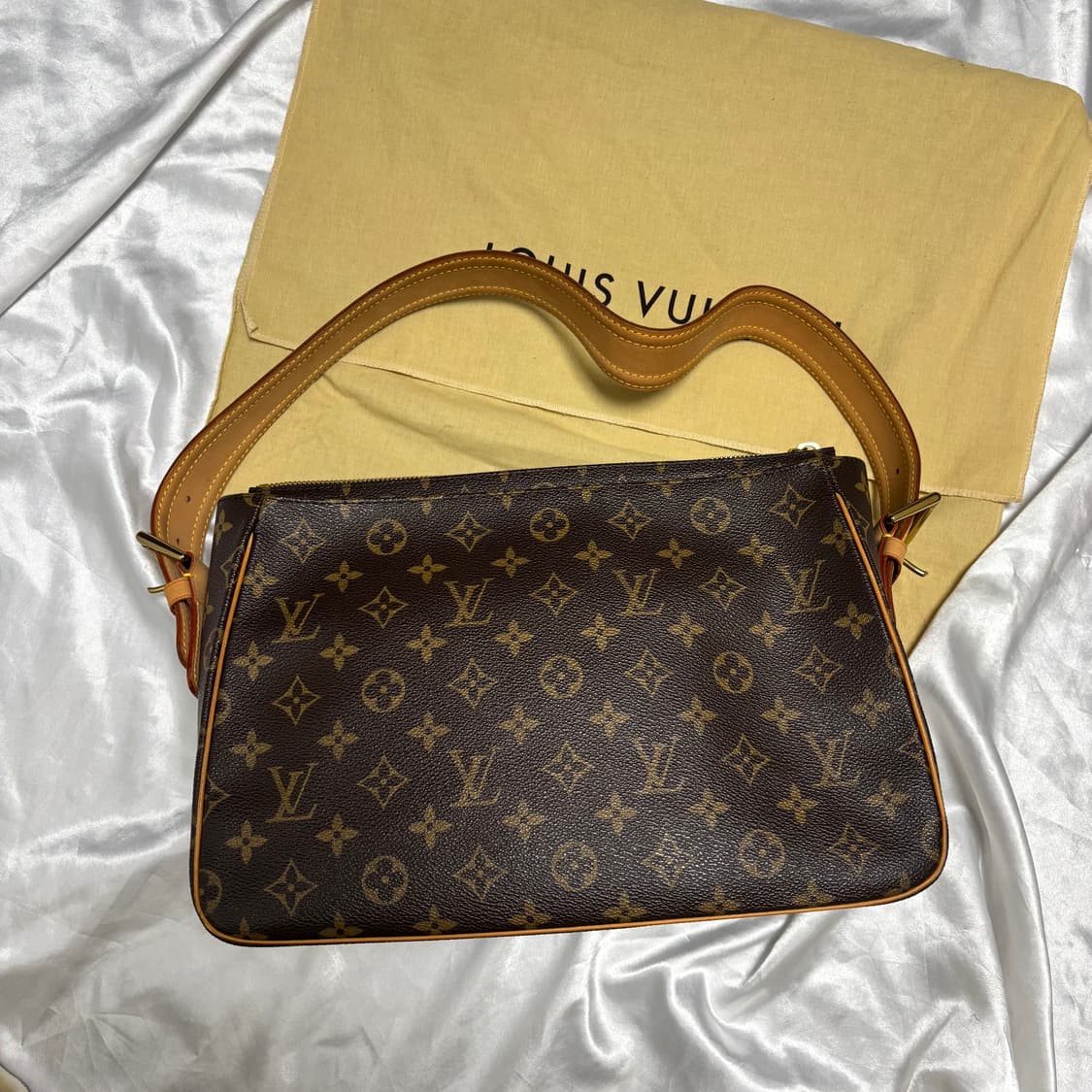 루이비통 비바시떼 GM 숄더백 / 정품 빈티지 가방 상품이미지3