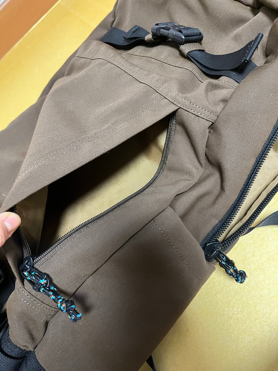 Kangol 브라운 백팩 상품이미지5