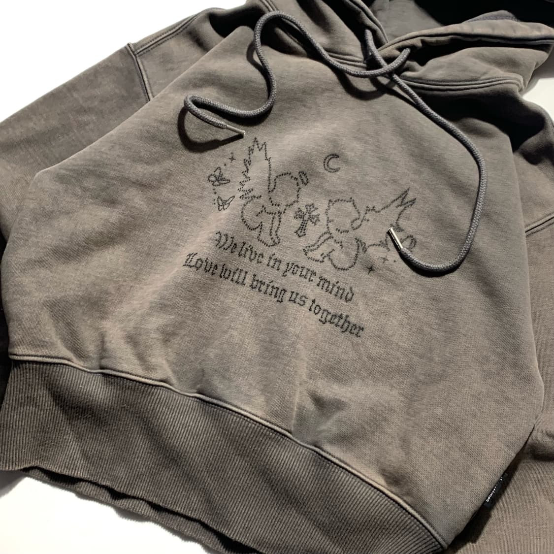 쓰리타임 페어리 핑거홀 크롭 후드티 상품이미지2